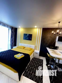 Студия квартира, посуточно, 40м2, 7/13 этаж