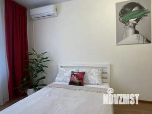 1-к квартира, посуточно, 42м2, 5/25 этаж