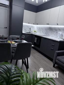 1-к квартира, посуточно, 42м2, 1/25 этаж