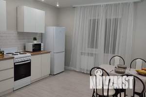 1-к квартира, посуточно, 35м2, 7/17 этаж
