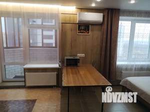 Студия квартира, посуточно, 30м2, 10/18 этаж
