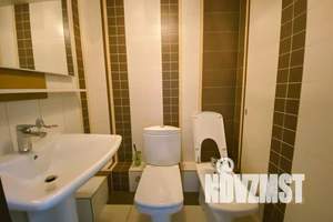 1-к квартира, посуточно, 38м2, 4/10 этаж