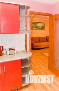 1-к квартира, посуточно, 44м2, 1/1 этаж