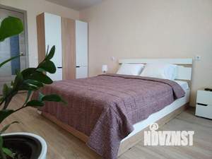 1-к квартира, посуточно, 43м2, 1/1 этаж