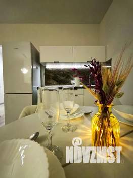 Студия квартира, посуточно, 41м2, 2/12 этаж