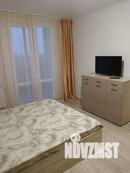 1-к квартира, посуточно, 35м2, 17/17 этаж