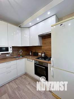 1-к квартира, посуточно, 42м2, 4/9 этаж