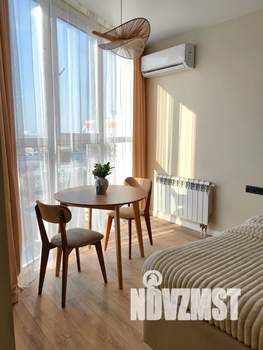 Студия квартира, посуточно, 35м2, 16/19 этаж