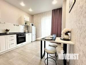 1-к квартира, посуточно, 44м2, 1/1 этаж