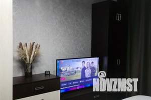 1-к квартира, посуточно, 42м2, 13/16 этаж