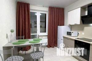 1-к квартира, посуточно, 44м2, 10/25 этаж