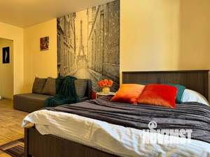 Студия квартира, посуточно, 36м2, 1/12 этаж