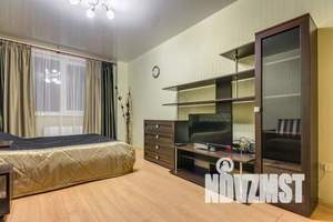 1-к квартира, посуточно, 42м2, 8/19 этаж