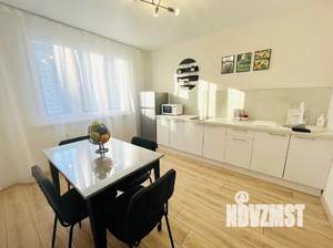 2-к квартира, посуточно, 65м2, 7/18 этаж