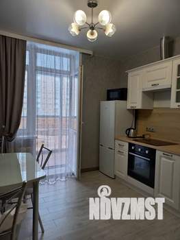 1-к квартира, посуточно, 50м2, 5/25 этаж