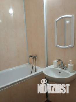 1-к квартира, посуточно, 45м2, 18/25 этаж