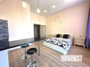 Студия квартира, посуточно, 32м2, 16/16 этаж