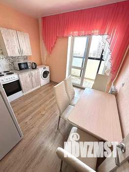 1-к квартира, посуточно, 42м2, 22/25 этаж