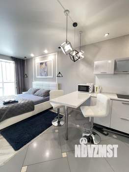 Студия квартира, посуточно, 40м2, 5/13 этаж