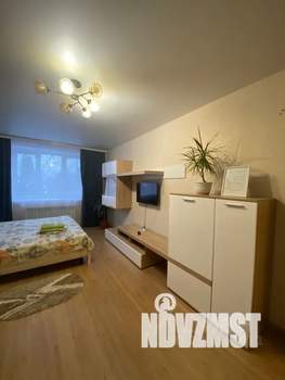 1-к квартира, посуточно, 45м2, 3/6 этаж