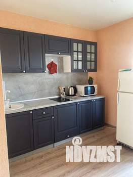 1-к квартира, посуточно, 36м2, 3/18 этаж