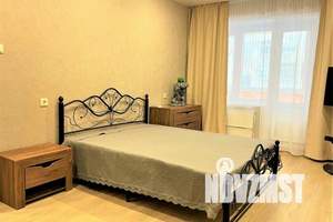 1-к квартира, посуточно, 46м2, 2/9 этаж