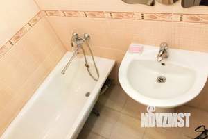 1-к квартира, посуточно, 43м2, 1/10 этаж