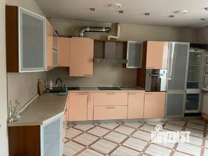 3-к квартира, на длительный срок, 139м2, 2/5 этаж