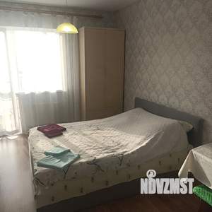 Студия квартира, посуточно, 30м2, 5/17 этаж