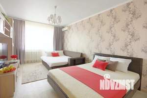 1-к квартира, посуточно, 70м2, 1/1 этаж