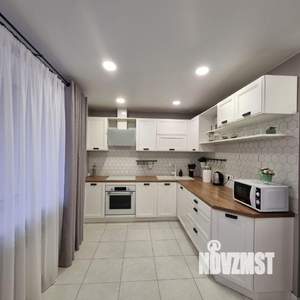 3-к квартира, посуточно, 81м2, 1/1 этаж