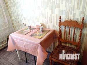 1-к квартира, посуточно, 42м2, 7/18 этаж