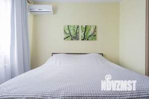 1-к квартира, посуточно, 40м2, 1/1 этаж