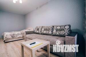 1-к квартира, посуточно, 40м2, 3/25 этаж