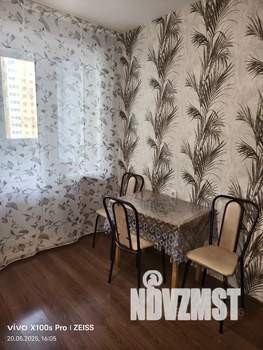 1-к квартира, посуточно, 37м2, 4/18 этаж