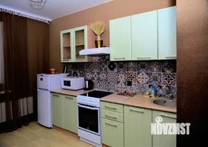1-к квартира, посуточно, 42м2, 6/15 этаж