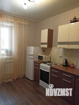 1-к квартира, посуточно, 40м2, 8/17 этаж