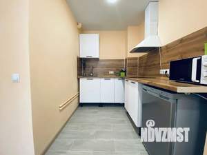 Студия квартира, посуточно, 35м2, 1/9 этаж