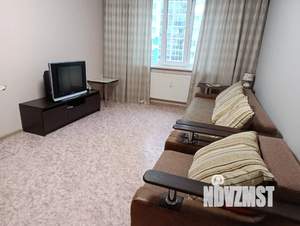1-к квартира, посуточно, 38м2, 4/16 этаж