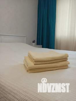 1-к квартира, посуточно, 38м2, 4/18 этаж