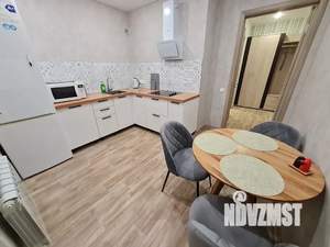 1-к квартира, посуточно, 37м2, 12/17 этаж