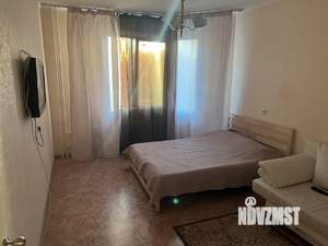 1-к квартира, посуточно, 40м2, 1/16 этаж