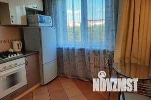 1-к квартира, посуточно, 40м2, 8/10 этаж