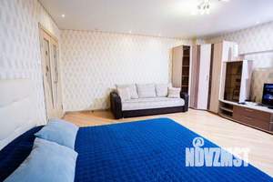 2-к квартира, посуточно, 79м2, 1/1 этаж