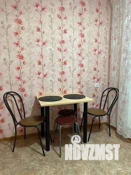 1-к квартира, посуточно, 40м2, 9/17 этаж