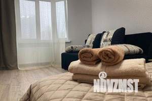 1-к квартира, посуточно, 42м2, 1/17 этаж