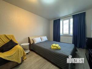 1-к квартира, посуточно, 38м2, 9/18 этаж