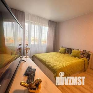 1-к квартира, посуточно, 42м2, 7/16 этаж