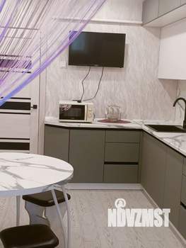 1-к квартира, посуточно, 50м2, 3/10 этаж