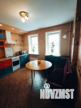 1-к квартира, посуточно, 50м2, 1/1 этаж